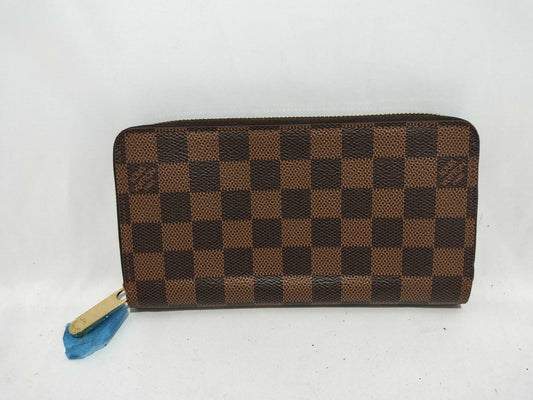LOUIS VUITTON Damier Zippy Wallet Damier Wallet