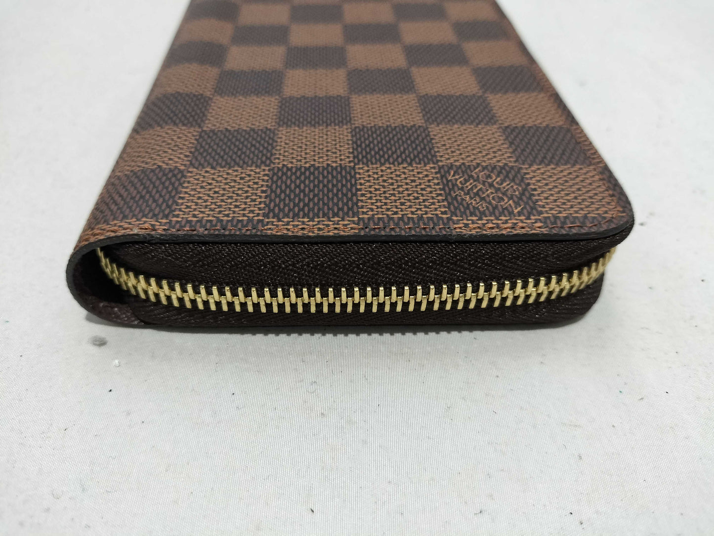 LOUIS VUITTON Damier Zippy Wallet Damier Wallet