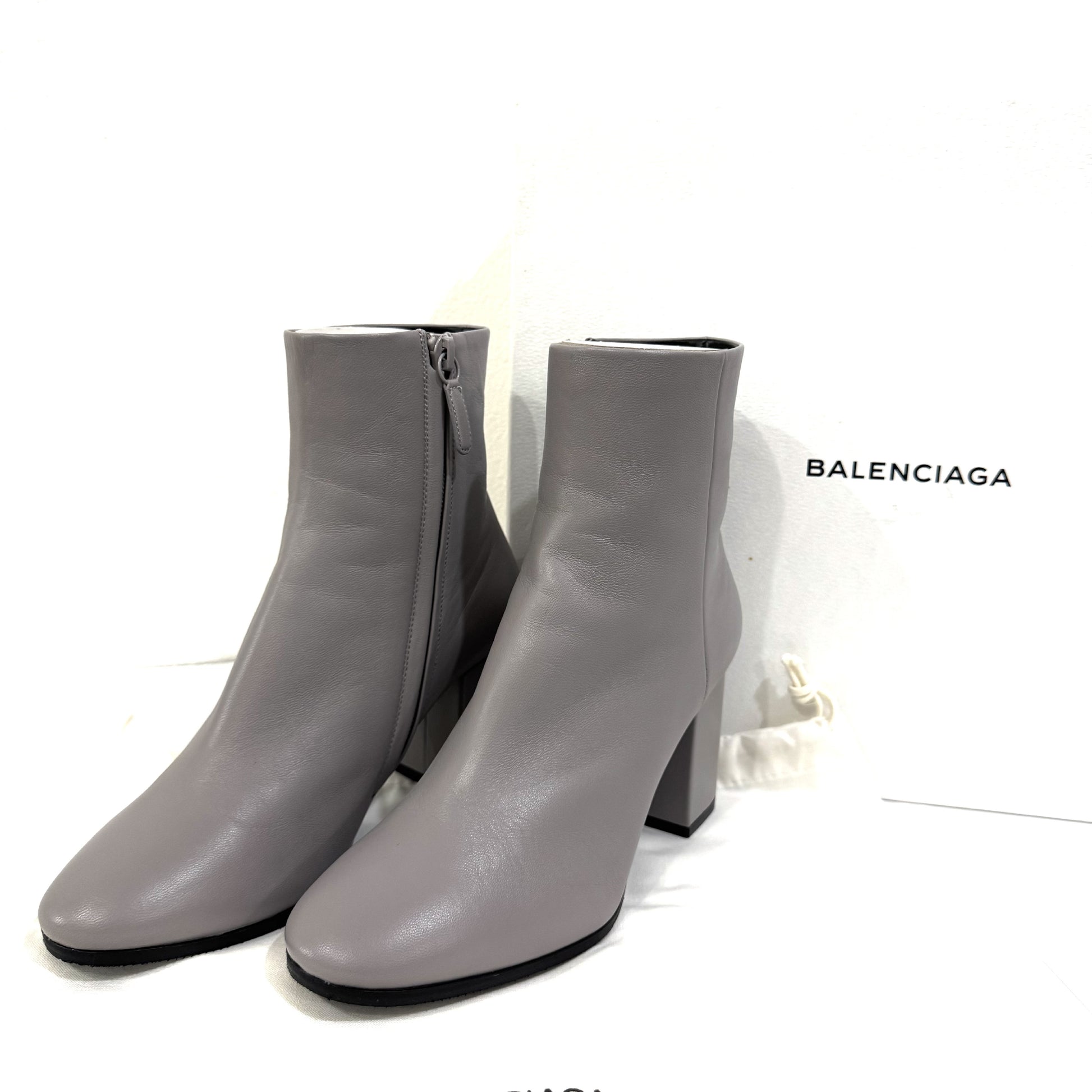 BALENCIAGA Leather Gray Back Logo Size 36 Other Shoes
