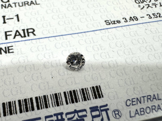 D0.148ct / 2.9ct melee diamonds Loose diamonds