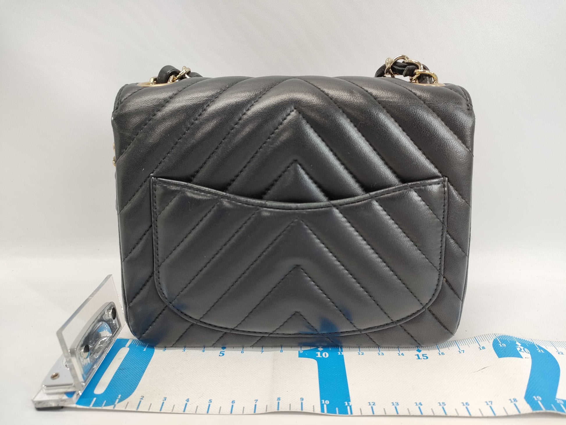 CHANEL Lambskin Chevron Single Flap V-Stitch Chain Shoulder Bag Black 29 Series Shoulder Bag