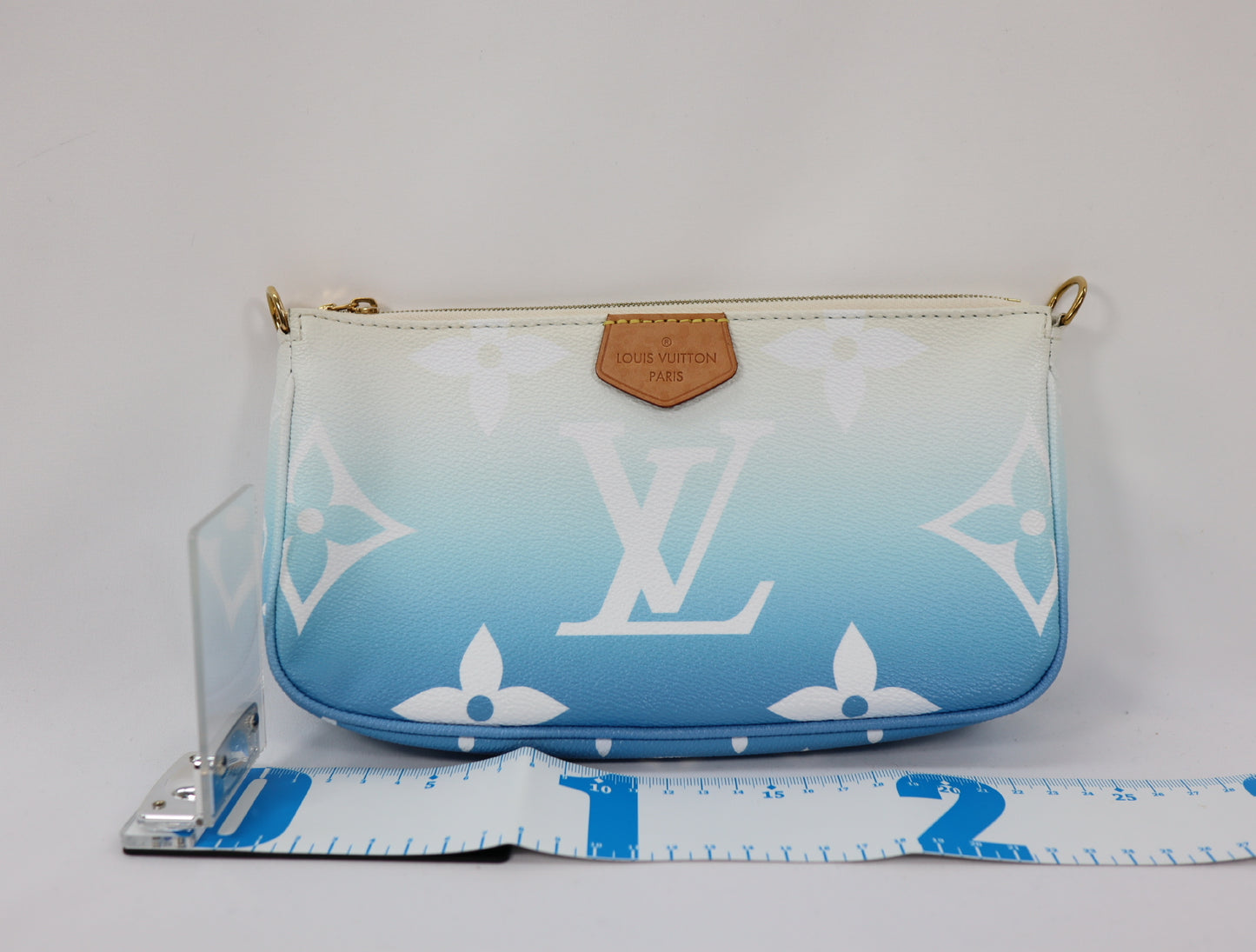 LOUIS VUITTON LOUIS VUITTON LV Multi Pochette Accessoires Blue/White M57633 Monogram Canvas Shoulder Bag M57633 Shoulder Bag
