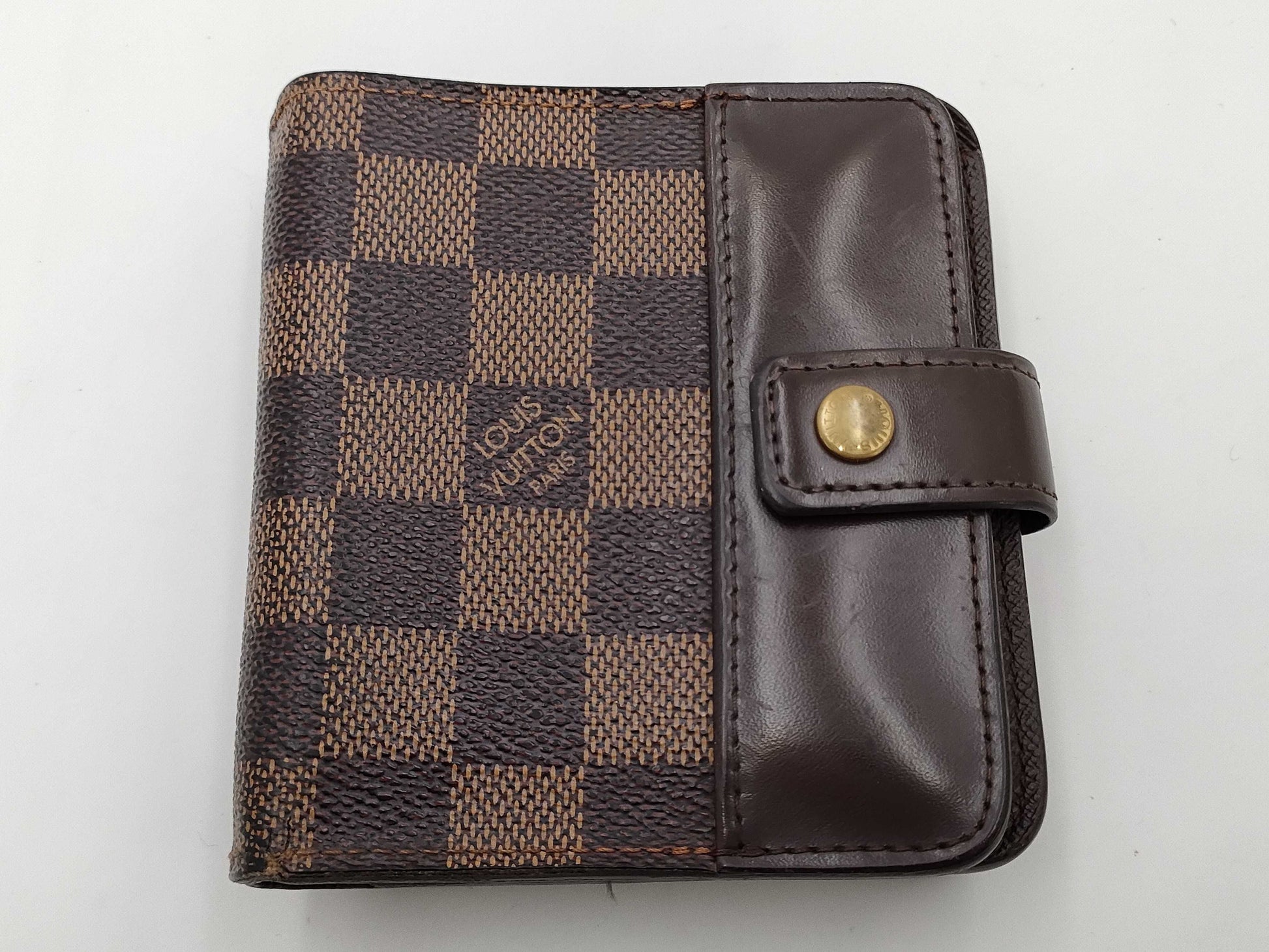 LOUIS VUITTON Damier Compact Zip SD0044 Wallet