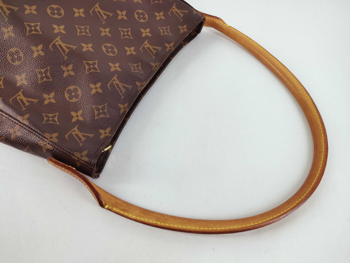 LOUIS VUITTON Monogram Looping MM MI0080 Shoulder Bag
