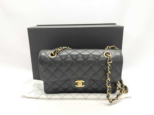 CHANEL Caviar Skin Matelasse Shoulder Bag