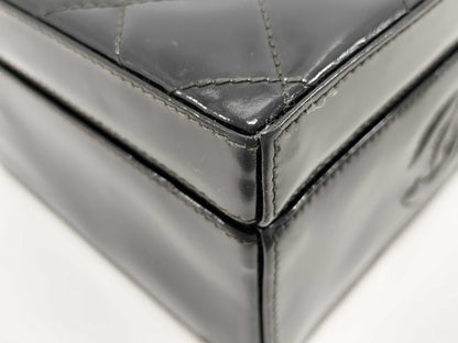 CHANEL Matelasse Shoulder Bag Patent Leather Shoulder Bag