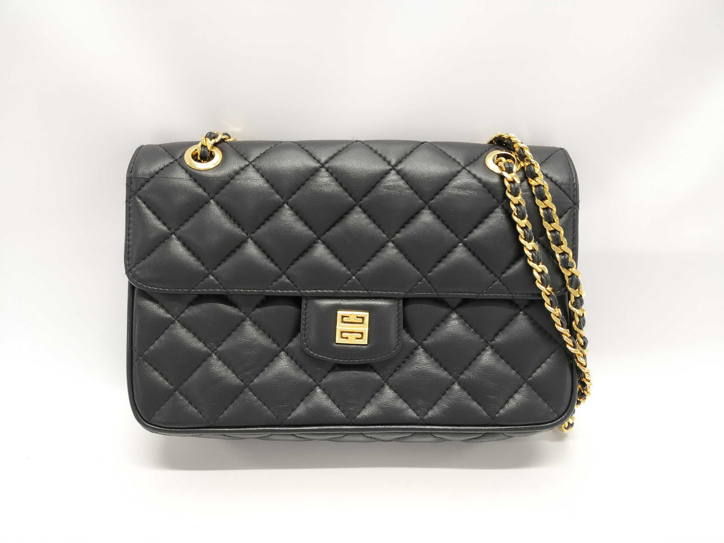 GIVENCHY 4G Quilted Chain Shoulder Bag Shoulder Bag