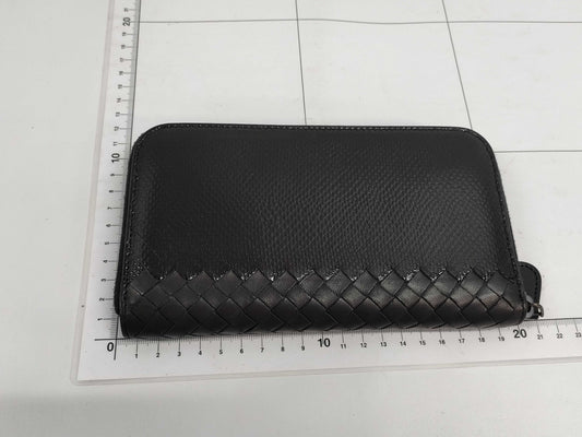 BOTTEGA VENETA Intrecciato Wallet in Black Python