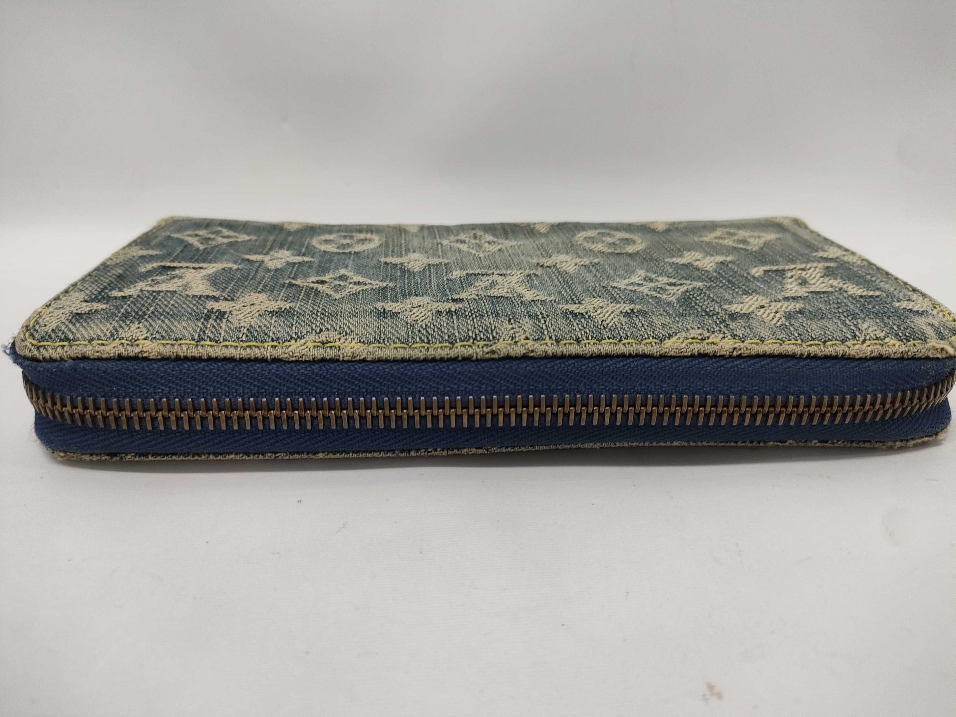 LOUIS VUITTON Monogram Denim Zippy Wallet
