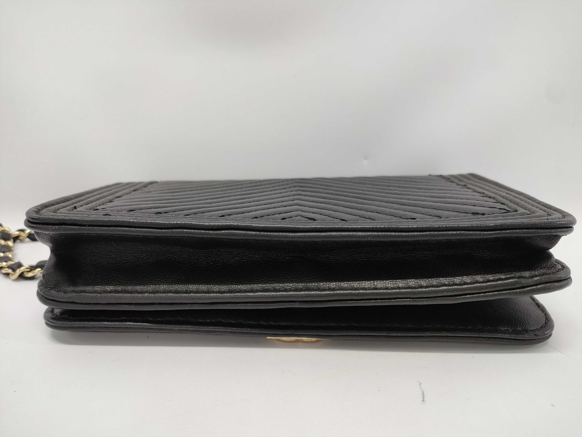 CHANEL Chevron V-Stitch Chain Wallet Black 23 Series Box and Sticker Included Shoulder Bag