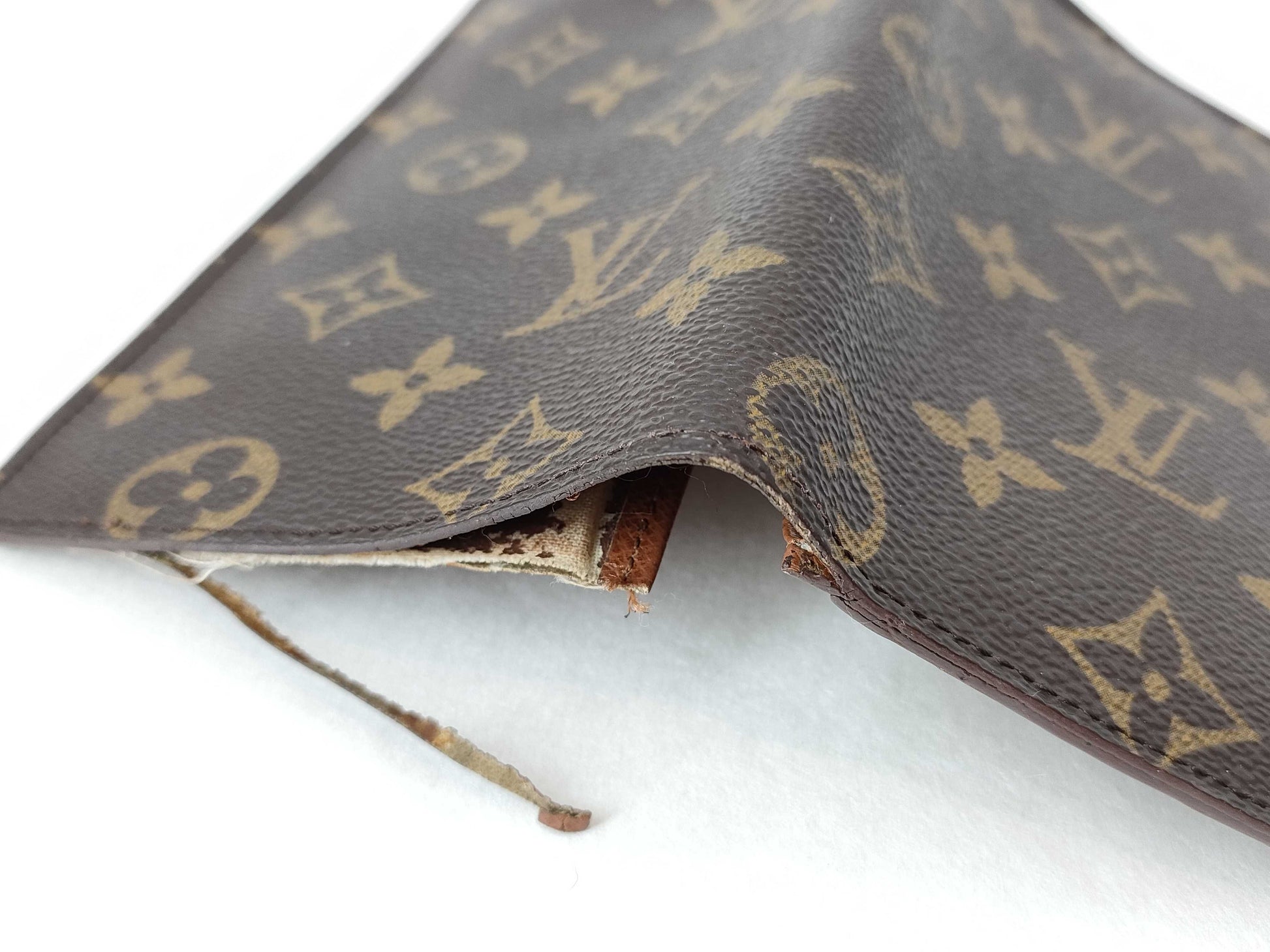 LOUIS VUITTON Monogram Louis Vuitton Long Wallet MI0974 Monogram Billfold