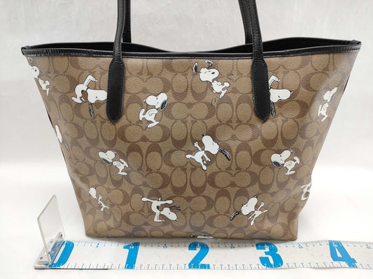 COACH Signature Snoopy Tote Bag Handbag Tote Bag