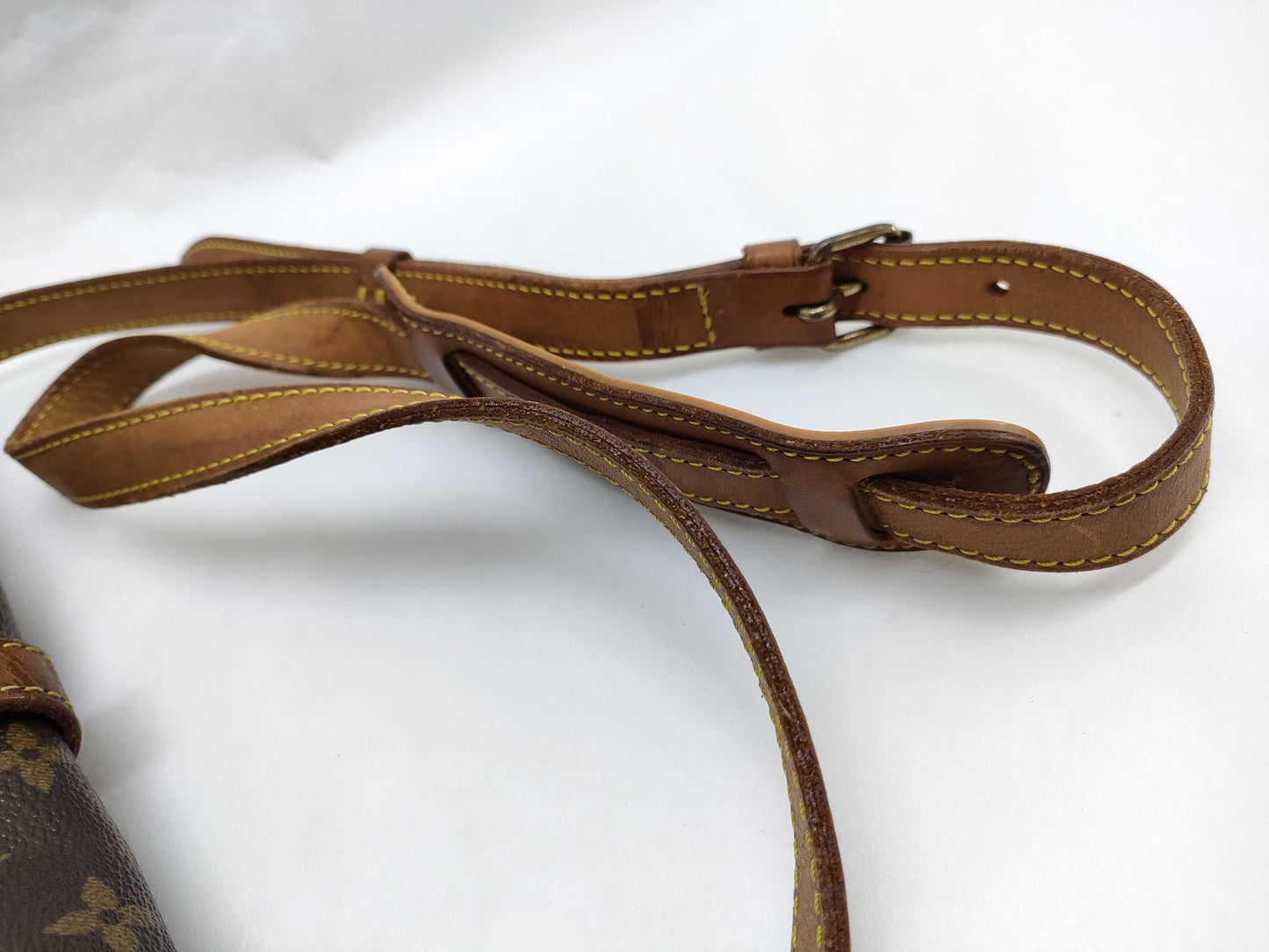 LOUIS VUITTON Monogram Saumur 30 Shoulder Bag M42256/AR0995