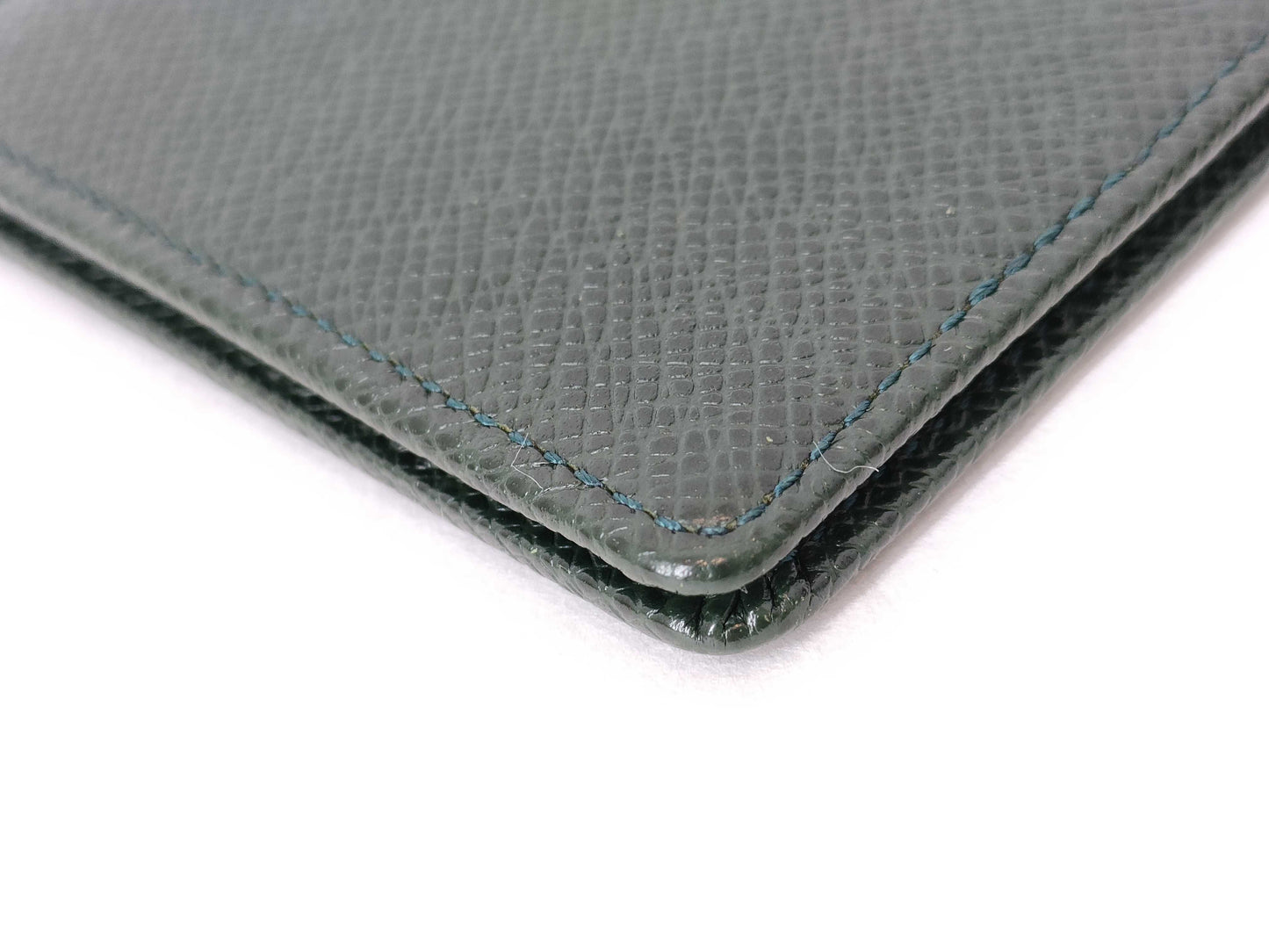 LOUIS VUITTON Taiga Louis Vuitton Taiga Porte-Biere 6 Carte Credit M30484/MI0012 Green Wallet