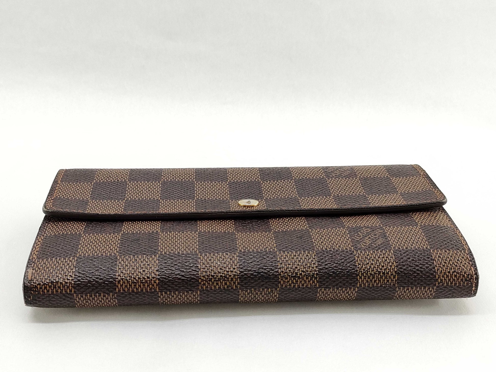 LOUIS VUITTON Damier Louis Vuitton Damier Portefeuille Sarah N61734/CA1099 Wallet with Box, Dust Bag, and Initials