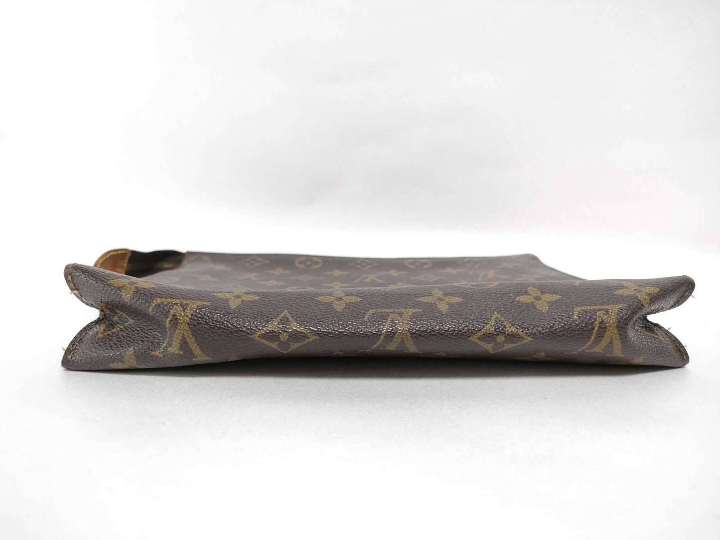 LOUIS VUITTON Monogram LV Poche Toilette 26 M47542 Monogram Pouch