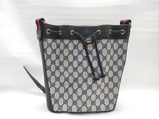 GUCCI GG Supreme Drawstring Old Gucci Canvas Shoulder Bag