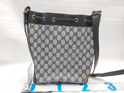 GUCCI GG Supreme Drawstring Old Gucci Canvas Shoulder Bag