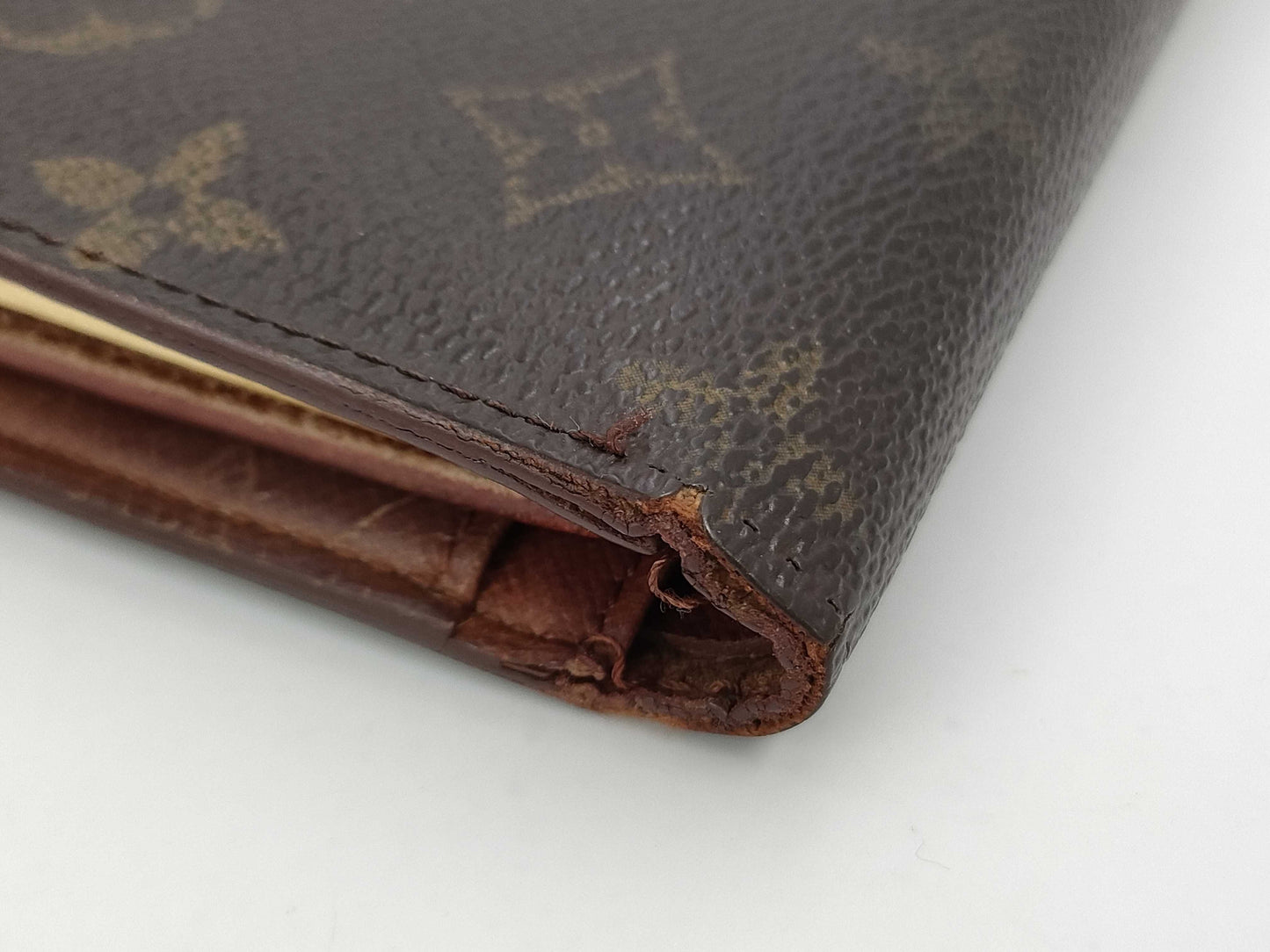 LOUIS VUITTON Monogram Louis Vuitton Monogram Folding Wallet