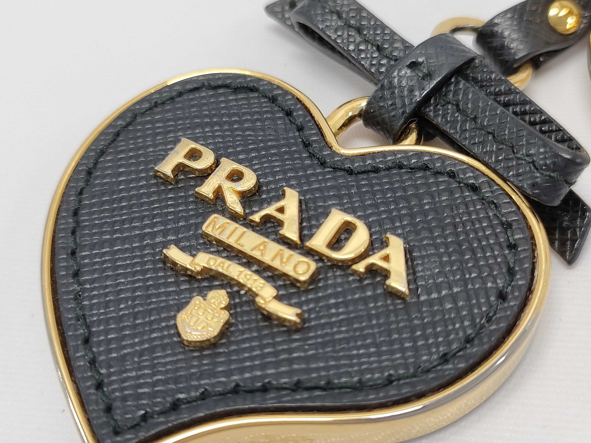 PRADA 1TL126 Saffiano Toys Key Ring Keychain Heart Charm Ribbon Black Key Case Keychain