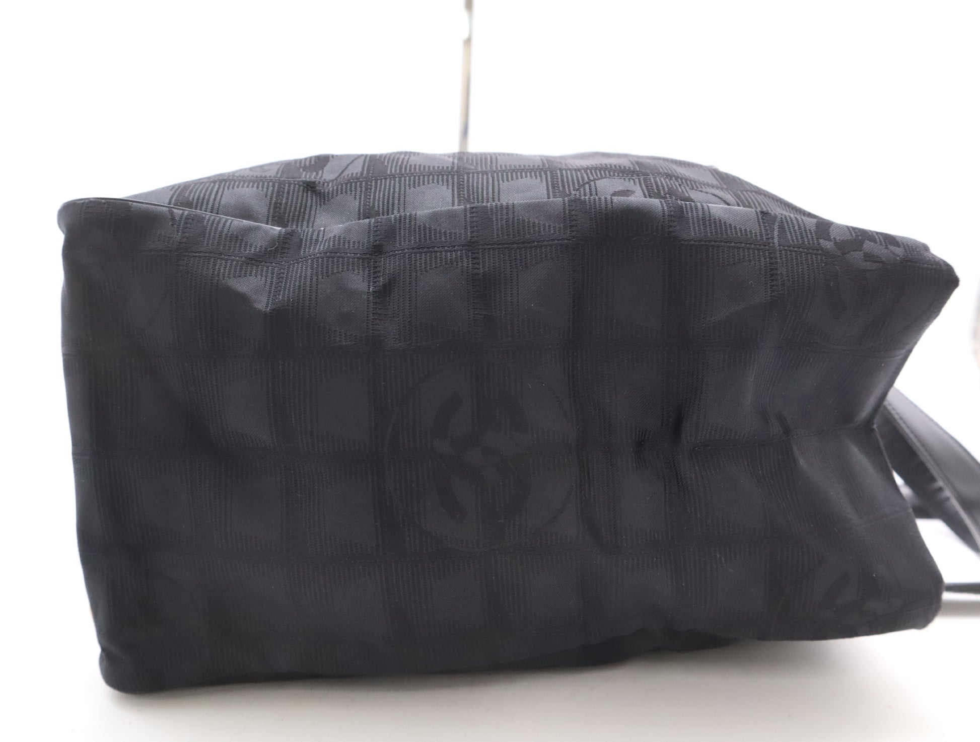 CHANEL New Travel Line A15991 Nylon x Leather New Travel Line Black Tote Bag