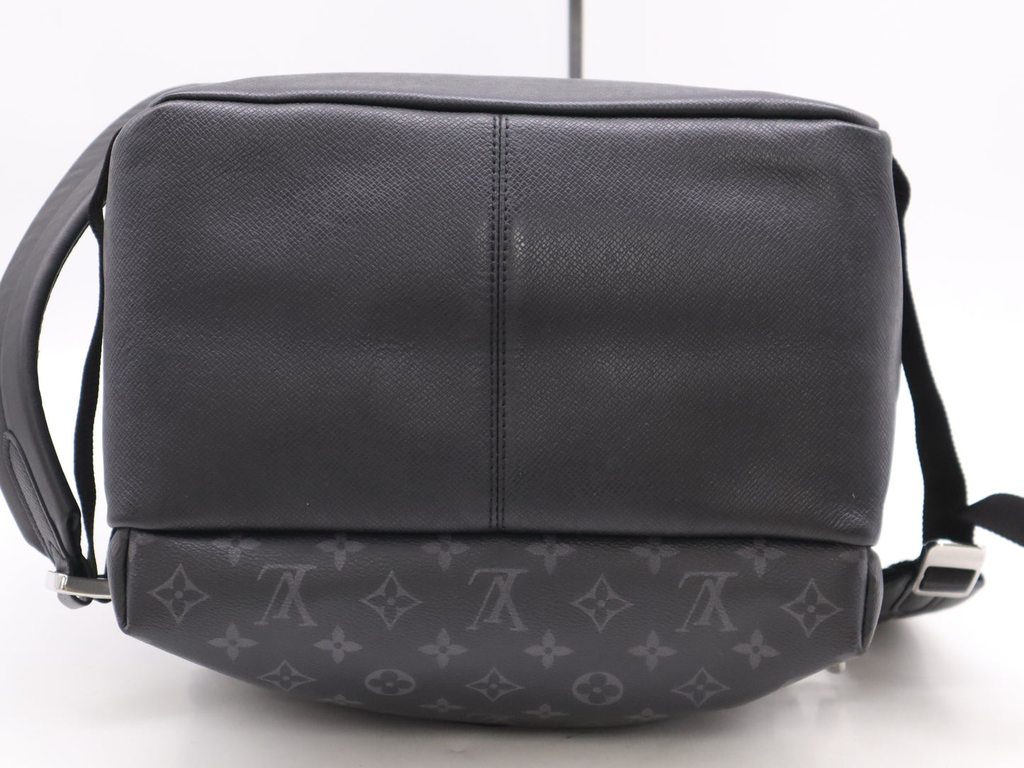LOUIS VUITTON M30230 Discovery Backpack Noir with Dust Bag