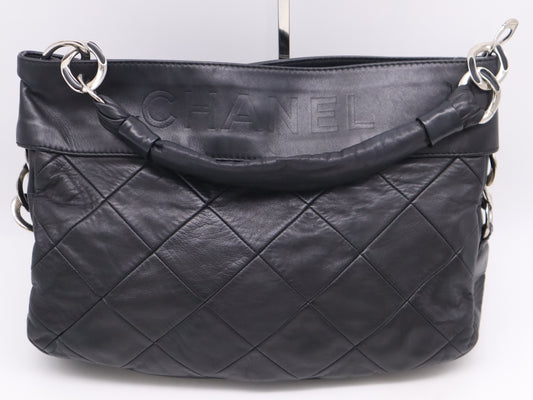 CHANEL Lambskin Lambskin Logo Chain Tote with Silver Hardware and Black Seal 11554345 Tote Bag