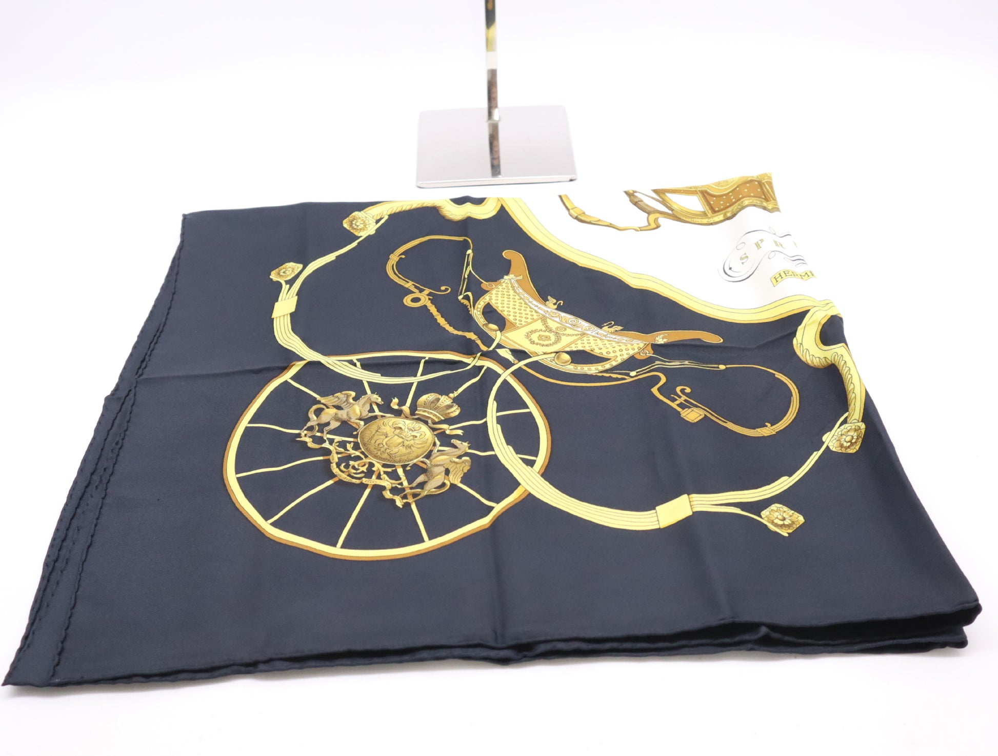 HERMES Carre Silk Carre 90 SPRINGS Scarf