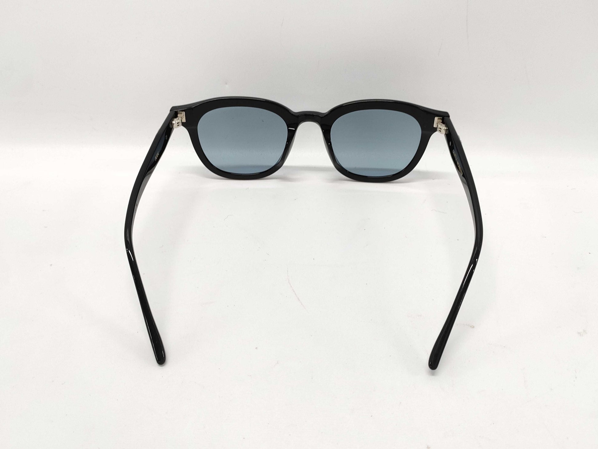 GENTLE MONSTER Round JUDE 01 Sunglasses with Blue Lenses