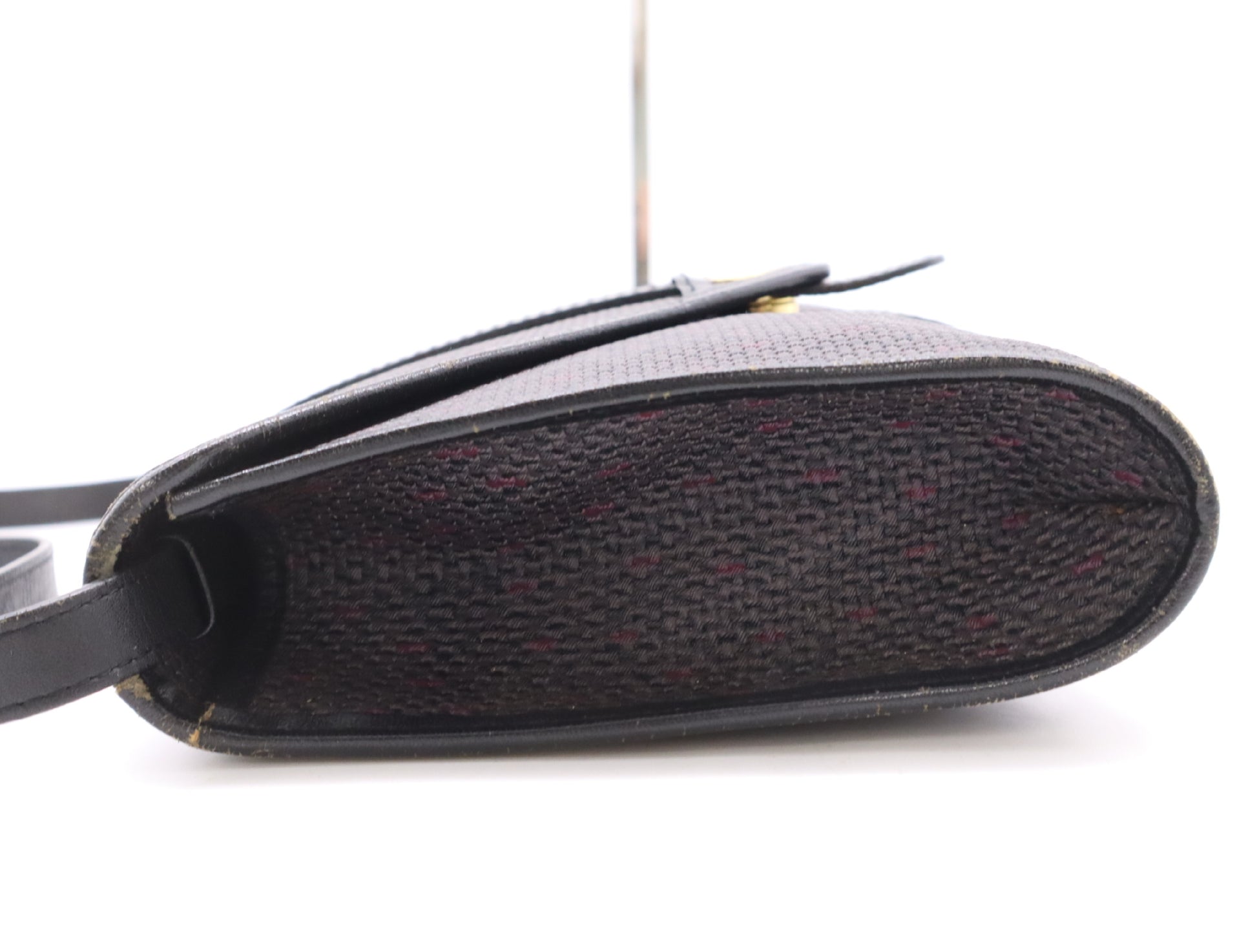 Yves Saint Laurent Leather Triangle Plate Shoulder Bag