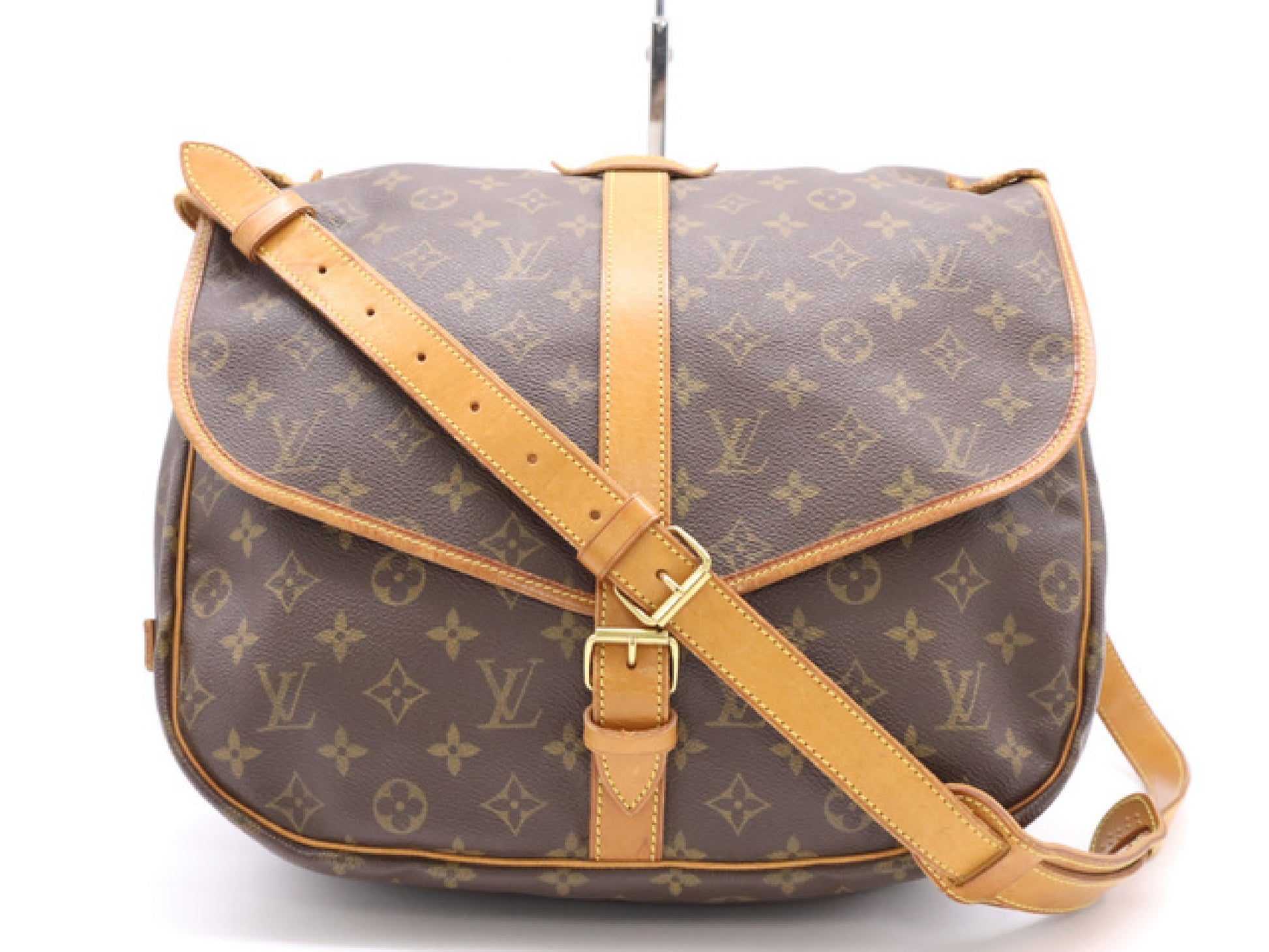 LOUIS VUITTON Monogram M42254 Monogram Saumur 35 Shoulder Bag