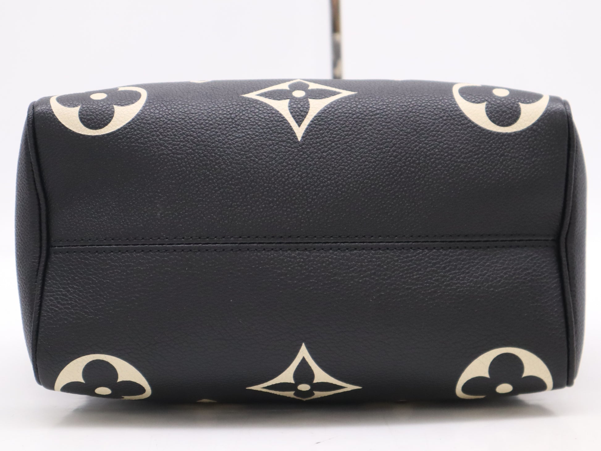 LOUIS VUITTON Monogram Empreinte M58947 Empreinte Speedy 25 Bandouliere, Two-Tone, RFID Verified, Includes Padlock, Two Keys, Shoulder Strap, and Dust Bag