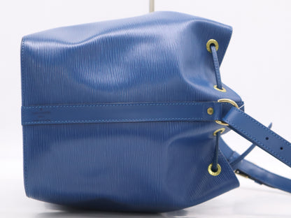 LOUIS VUITTON Epi M44105 Epi Petit Noe Toledo Blue AR0917 Shoulder Bag
