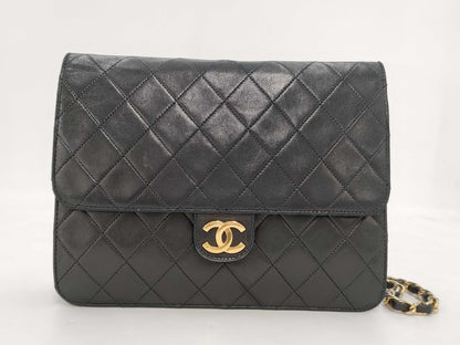 CHANEL Lambskin Matelasse 22 S Flap S Chain Push Lock Gold Hardware Black Shoulder Bag