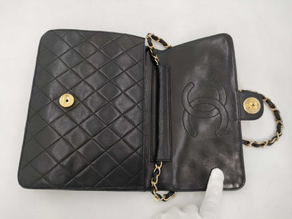 CHANEL Lambskin Matelasse 22 S Flap S Chain Push Lock Gold Hardware Black Shoulder Bag