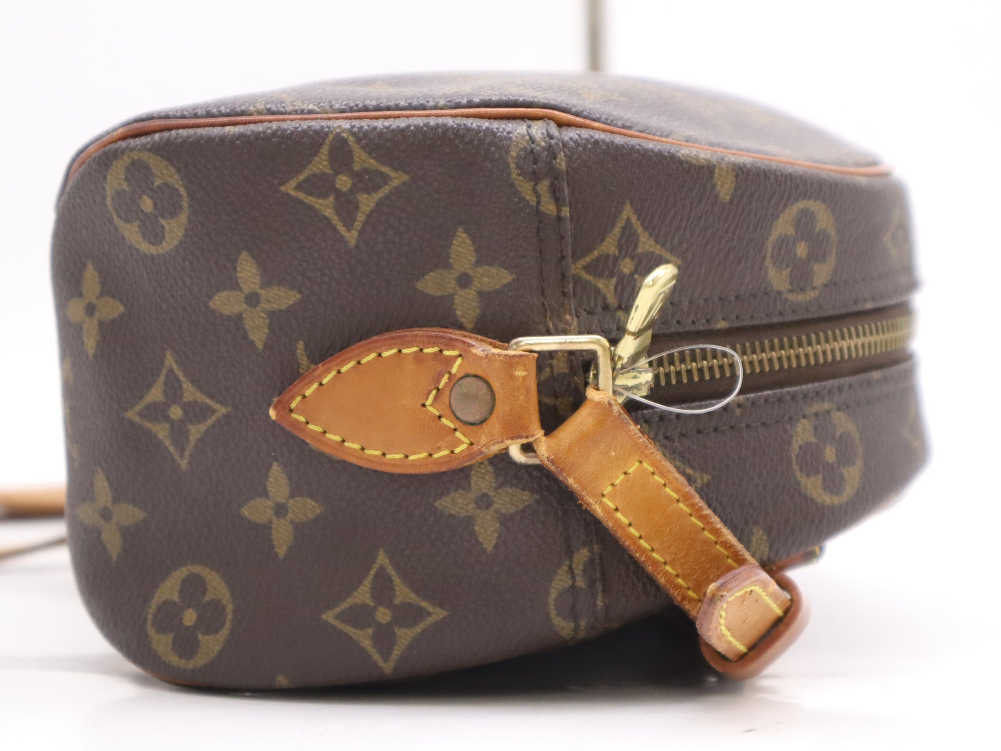 LOUIS VUITTON Monogram M51221 Monogram Blois Shoulder Bag
