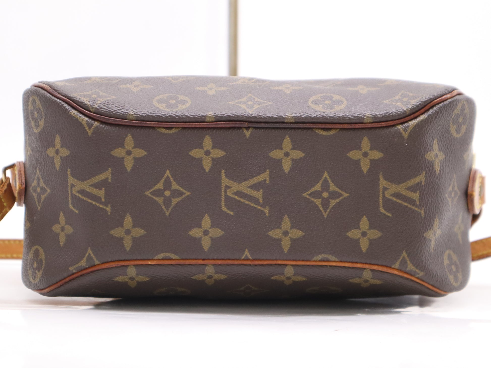 LOUIS VUITTON Monogram M51221 Monogram Blois Shoulder Bag