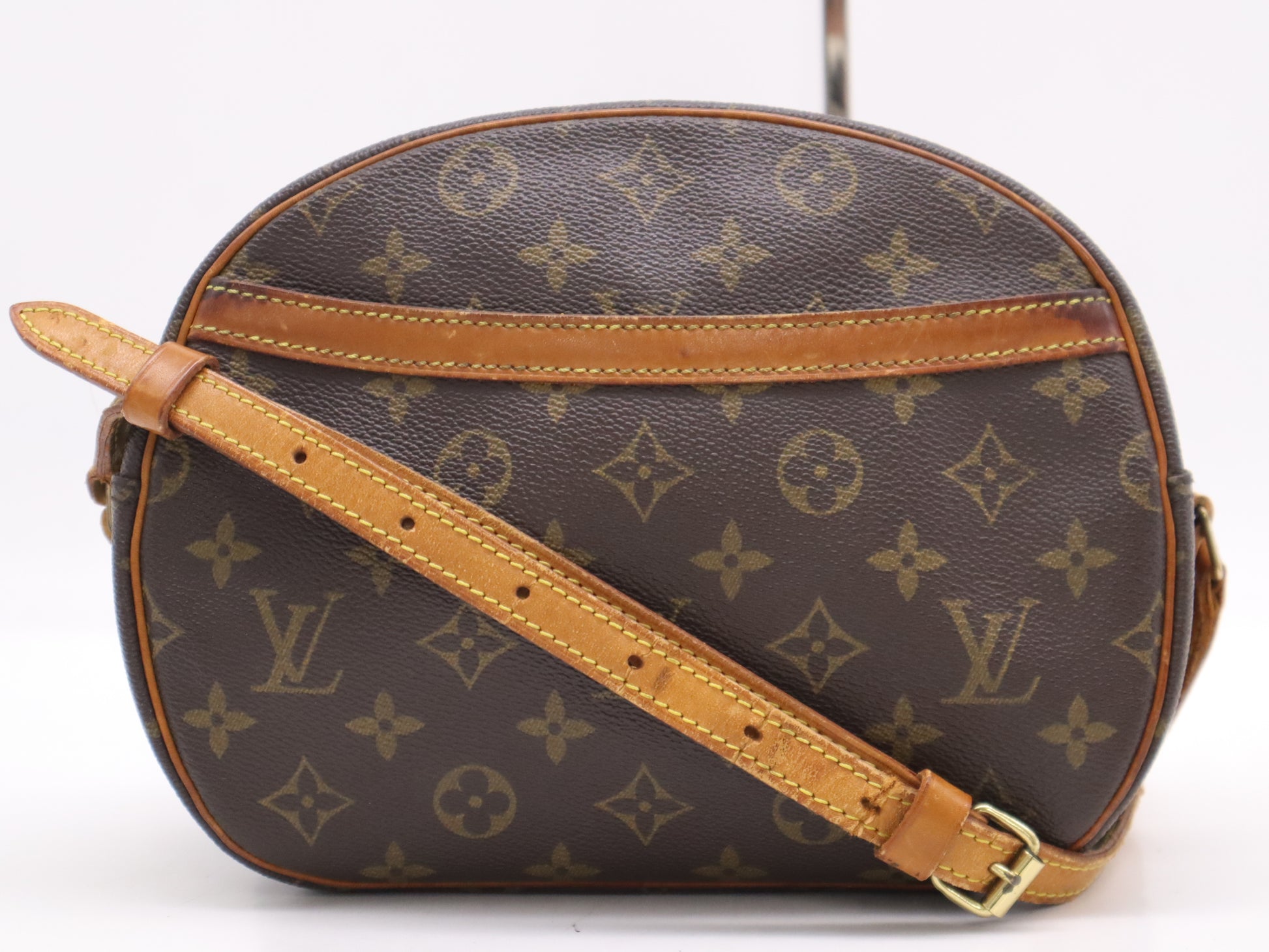 LOUIS VUITTON Monogram M51221 Monogram Blois Shoulder Bag