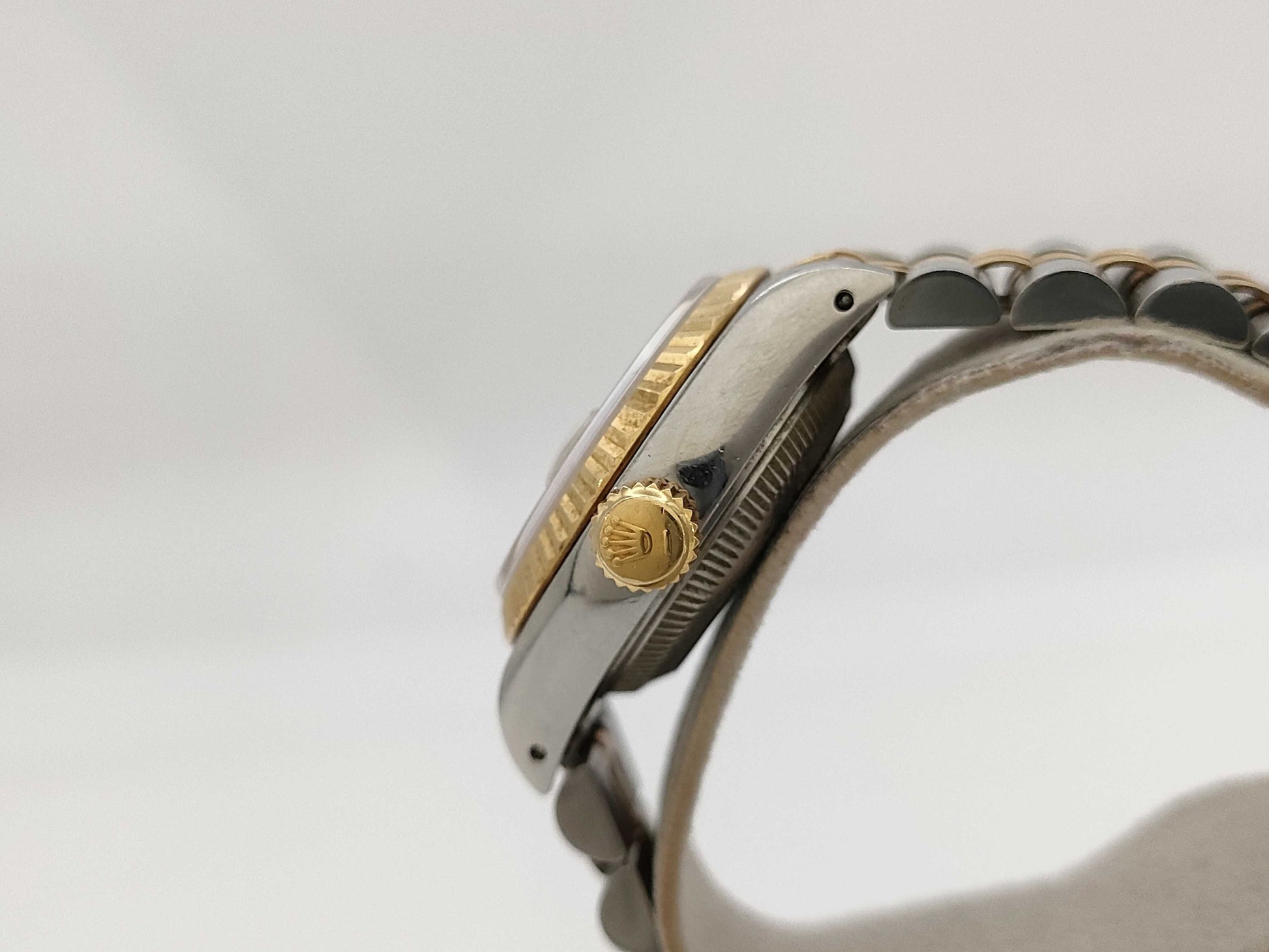 ROLEX 69173 E103788 Champagne Dial Women's Watch