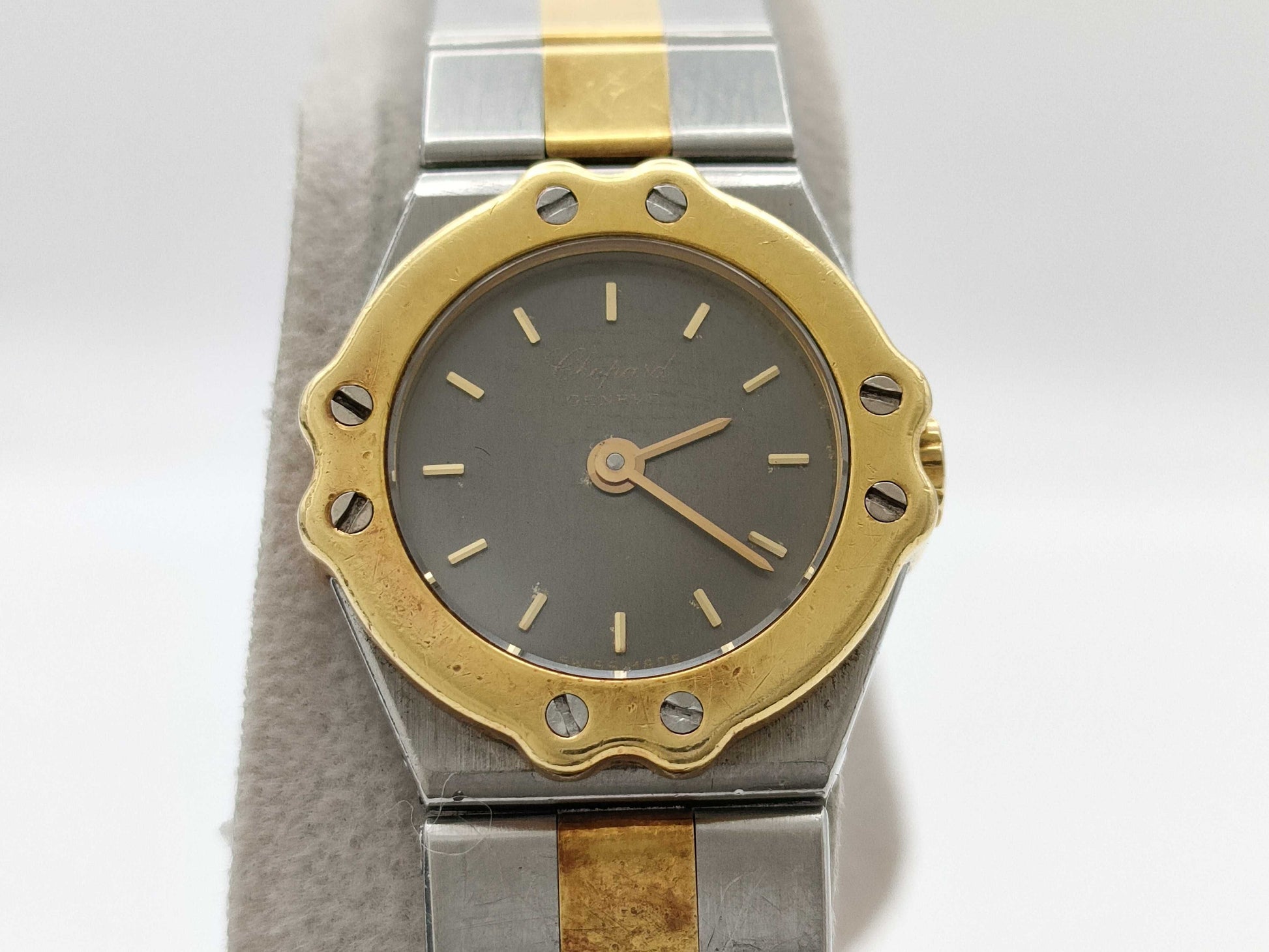 Chopard St. Moritz SM34107 8067 Quartz White Dial Women's Watch