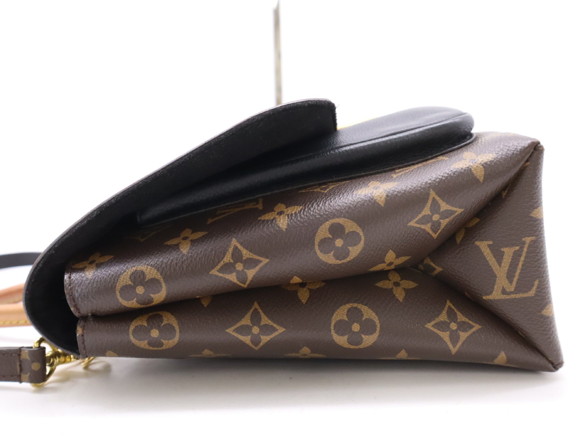 LOUIS VUITTON Monogram M44259 Monogram Marignan Noir Shoulder Bag with Shoulder Strap