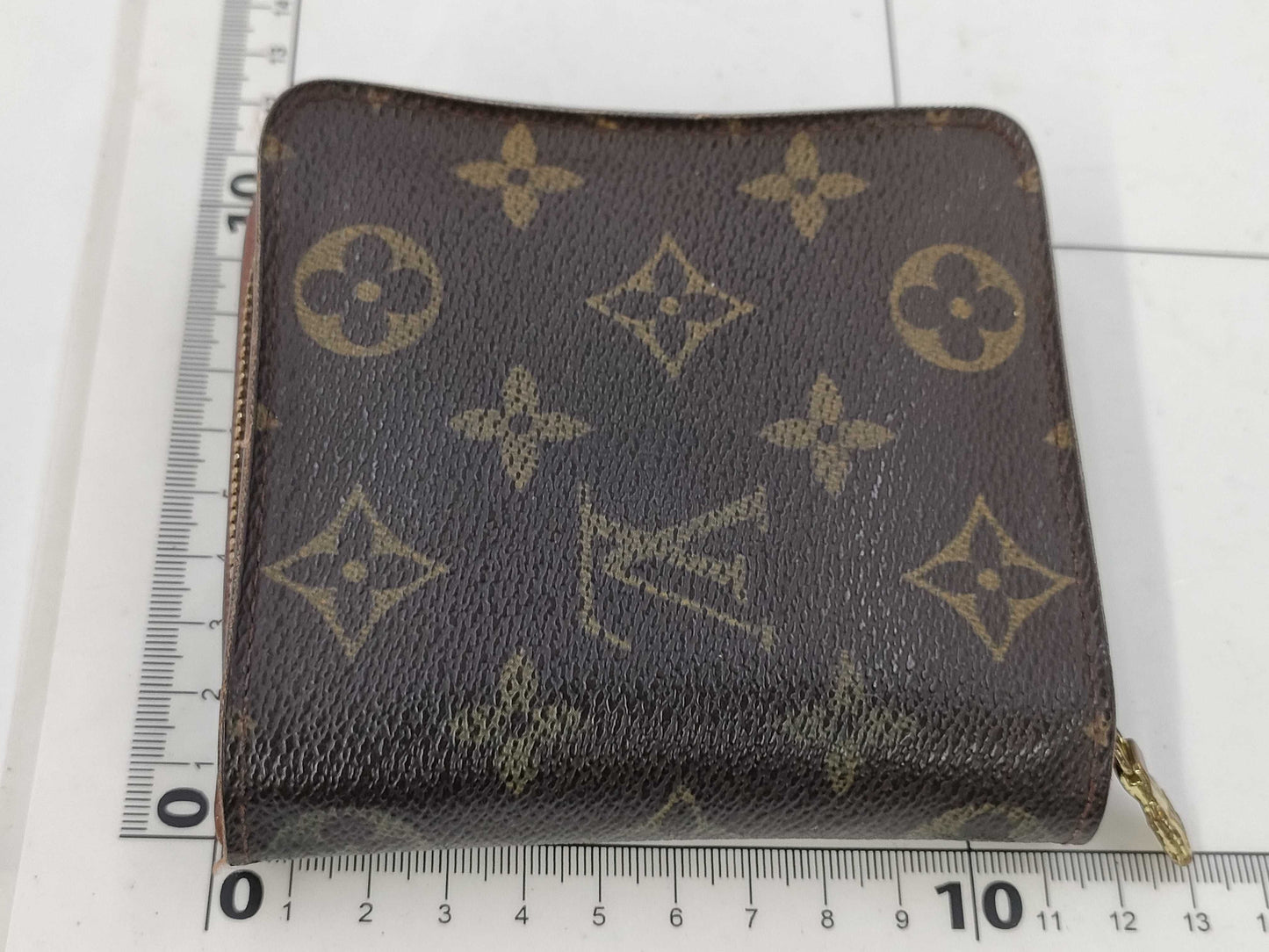 LOUIS VUITTON Monogram Compact Zip Wallet