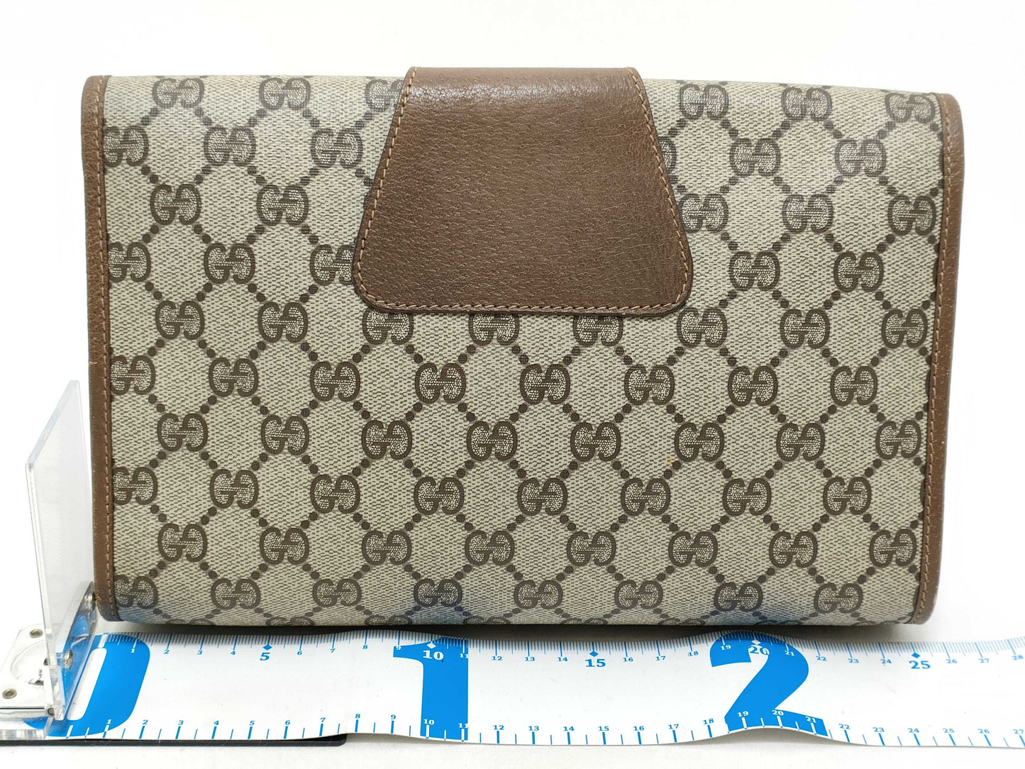 GUCCI GG Supreme GUCCI Clutch Bag