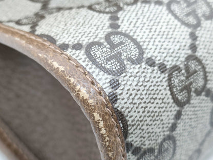 GUCCI GG Supreme GUCCI Clutch Bag