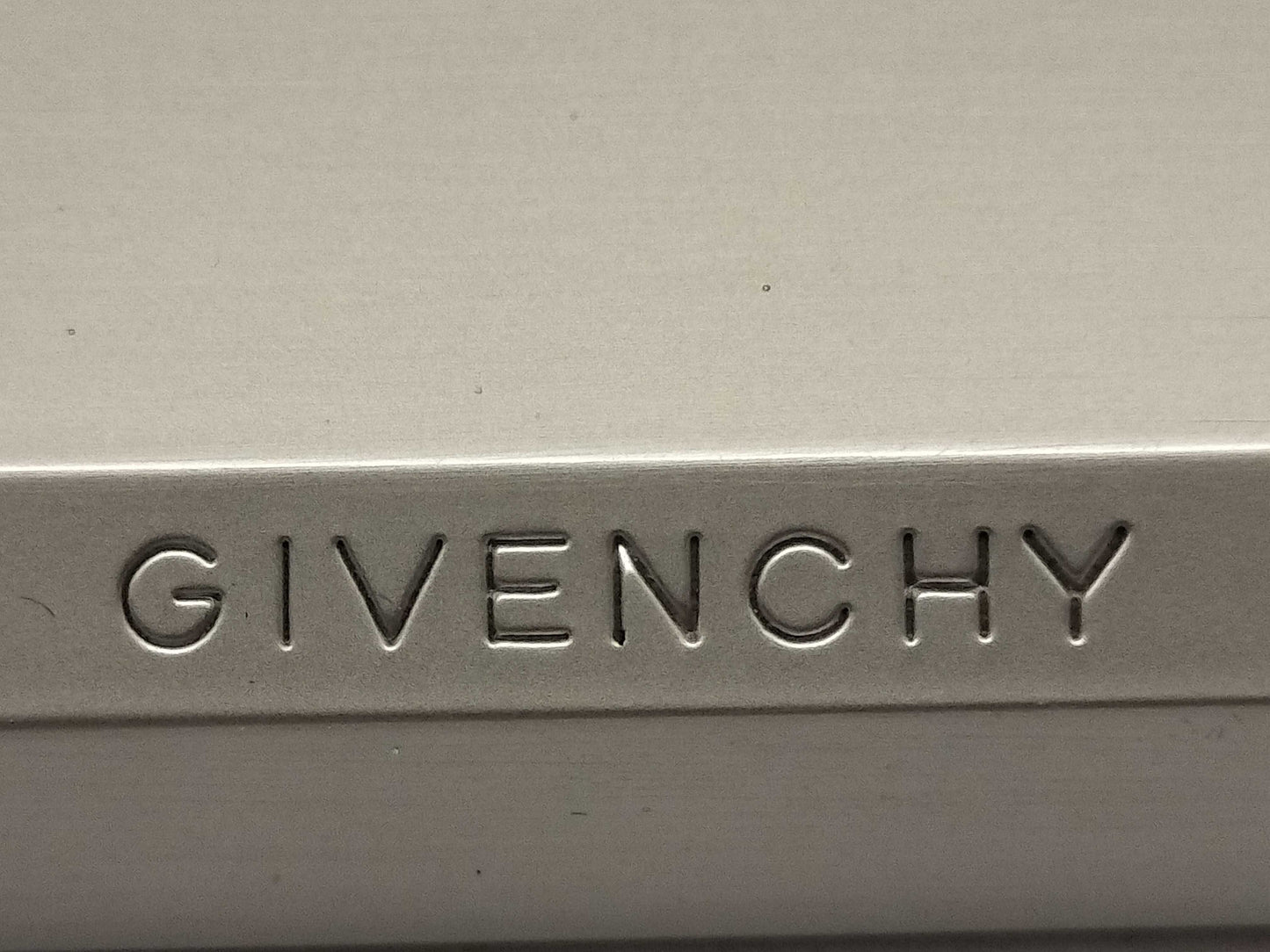GIVENCHY Givenchy Lighter Lighter
