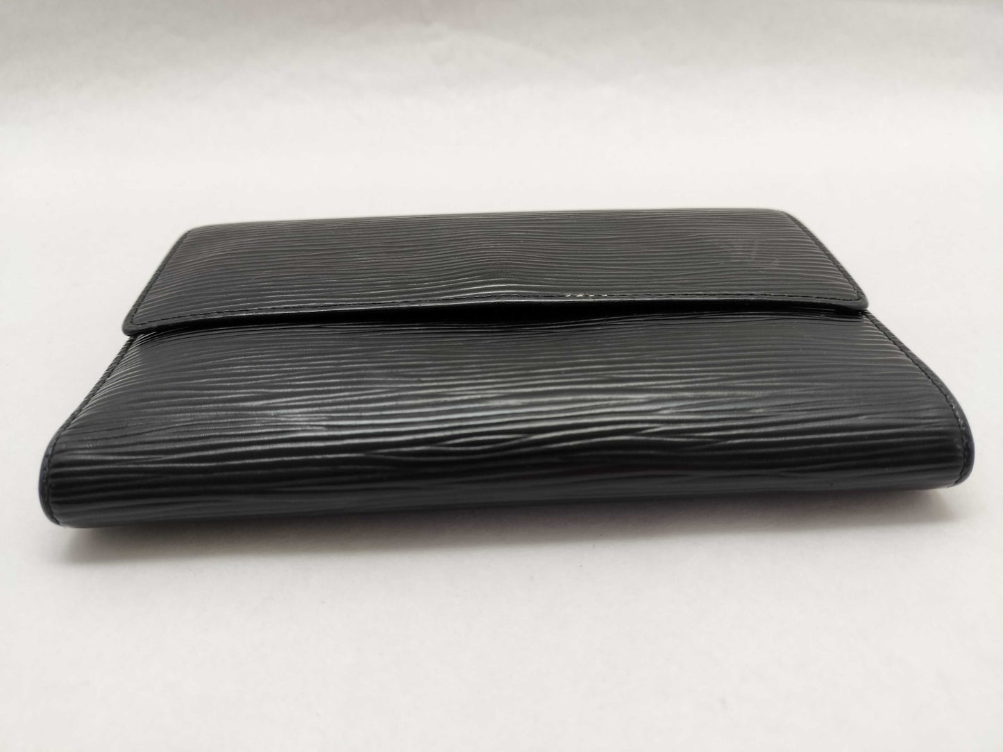 LOUIS VUITTON Epi LV Wallet