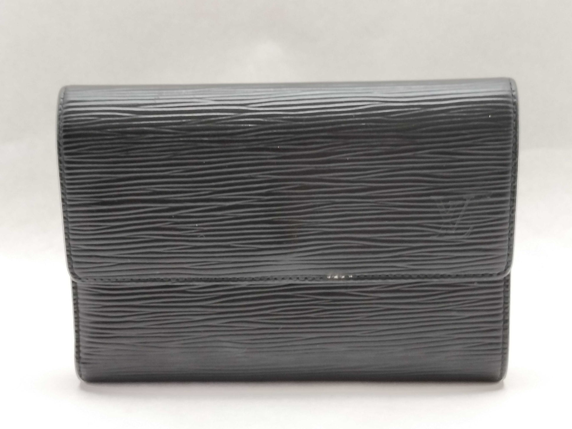 LOUIS VUITTON Epi LV Wallet