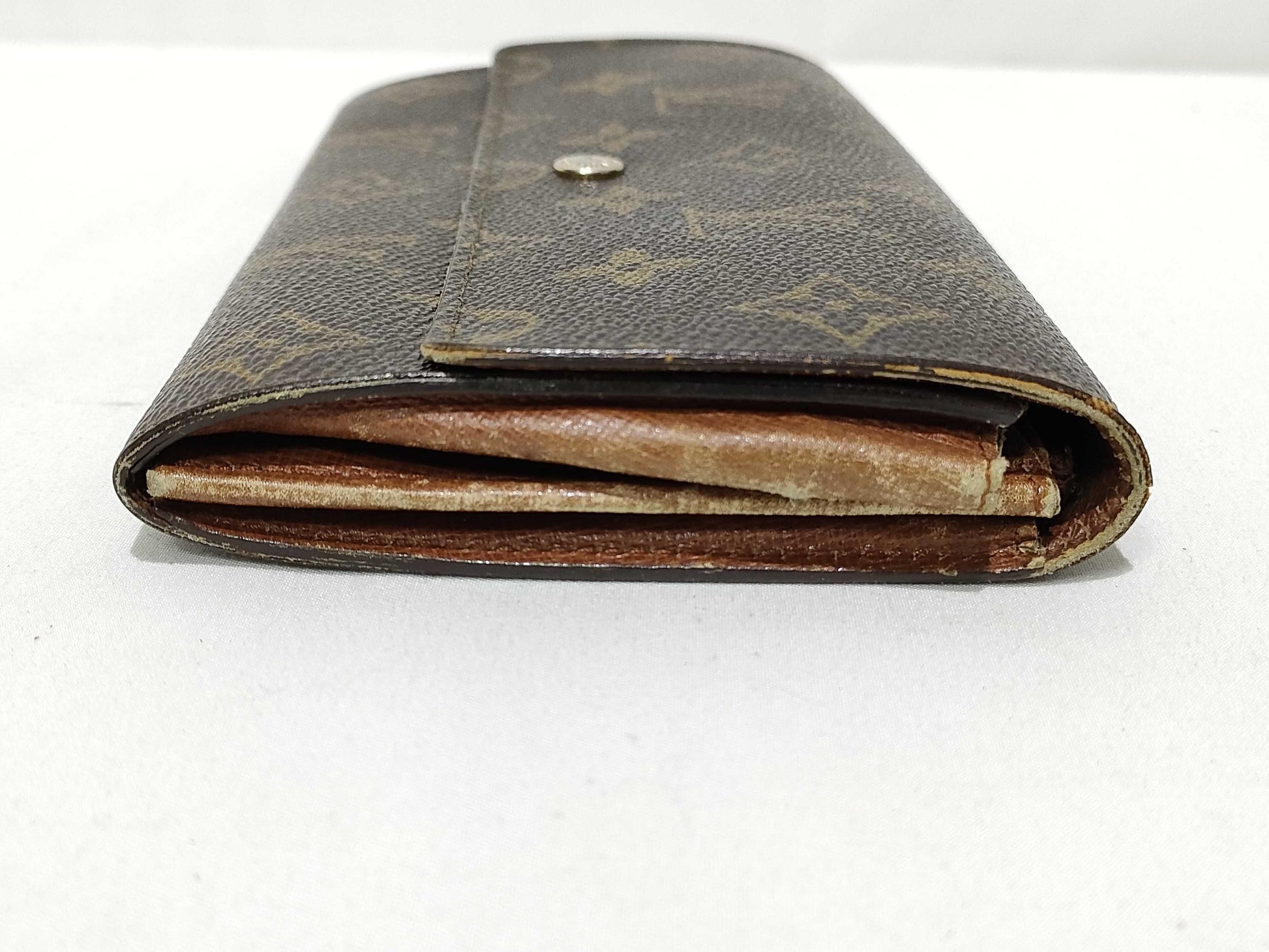 LOUIS VUITTON Monogram Louis Vuitton Wallet