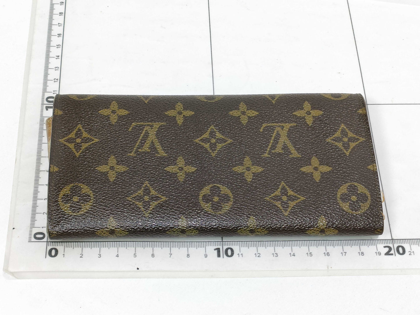 LOUIS VUITTON Monogram Louis Vuitton Wallet