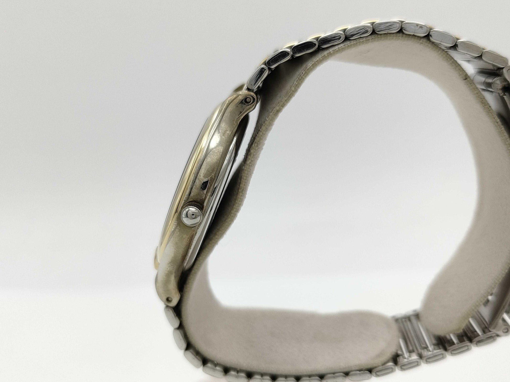 Burberry's 6031-G03600 440524 Women's Watch